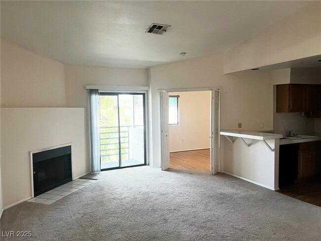 Foto del edificio - 2140 Pinetop Ln
