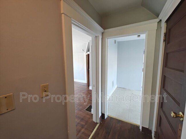 Photo - 1644 Chapel St House