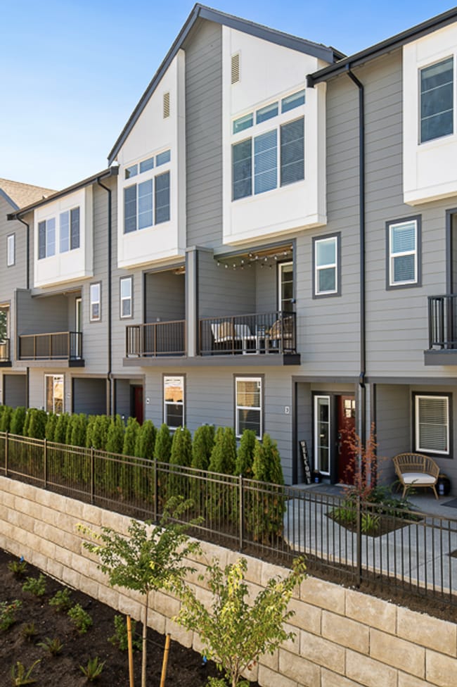 4 Bedroom with a Territorial View! - 4 Bedroom with a Territorial View! Townhome