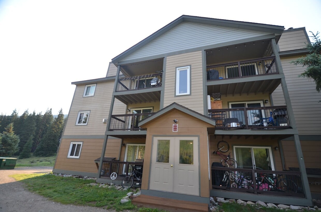 Primary Photo - 3bed/2bath Condo, 10 minutes from Breck! Y...