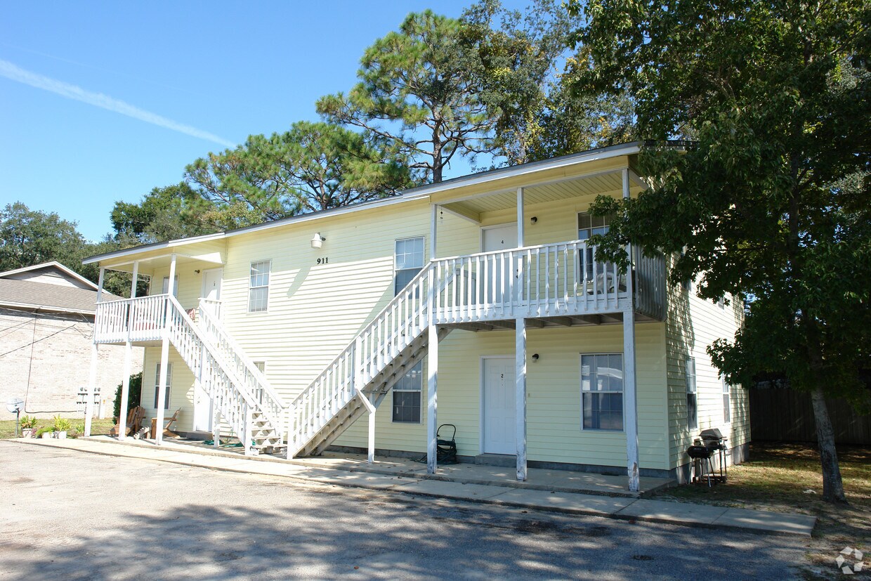 911 Canopy Ln, Fort Walton Beach, FL 32547 Apartments in Fort Walton