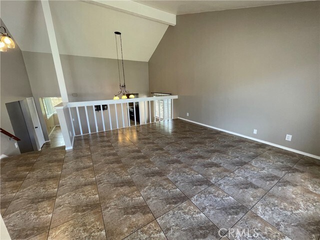 Foto del edificio - 25452 Esrose Ct