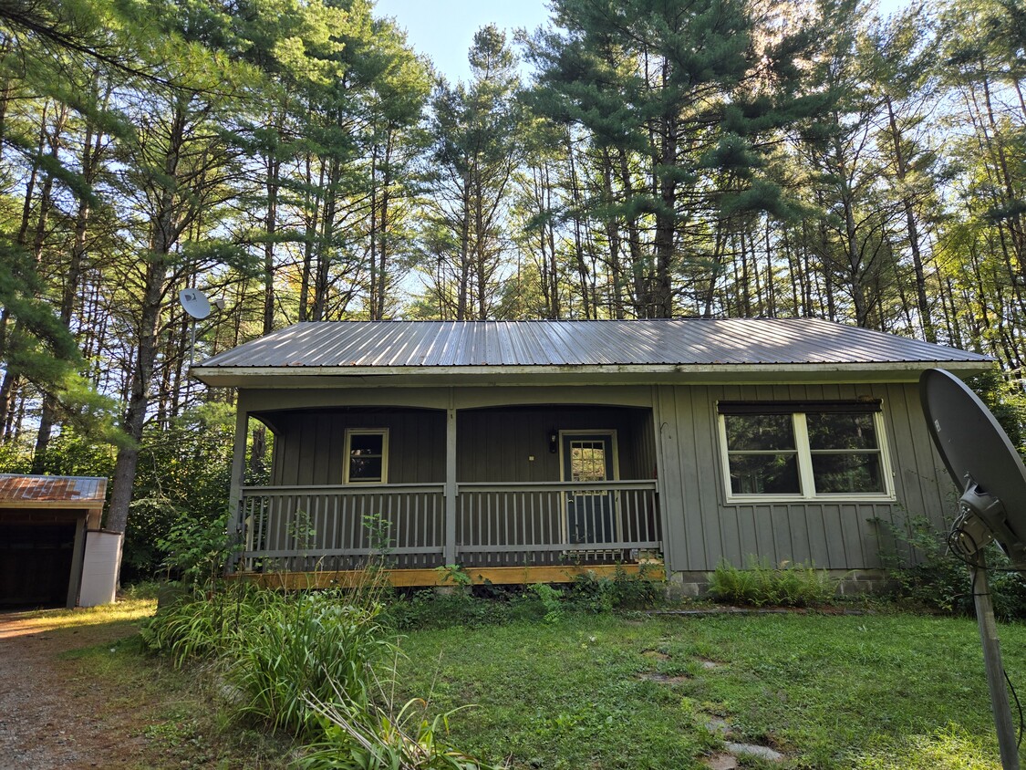 Primary Photo - 508 Rock Ave