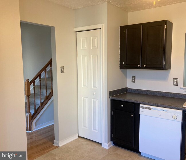 Building Photo - 11232 Cristins Cir