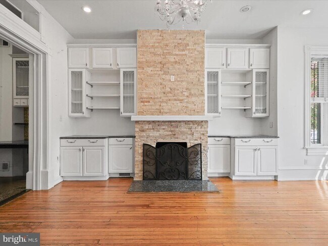 Building Photo - 929 O St NW