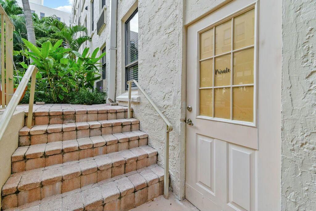 Foto principal - 235 Sunrise Ave