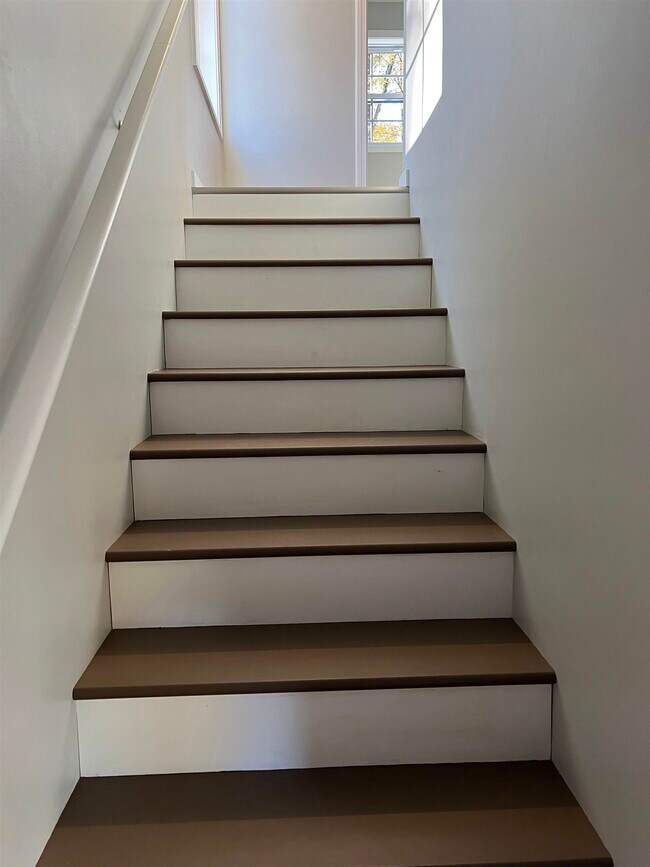 Foto del edificio - 12 Carrie Dr