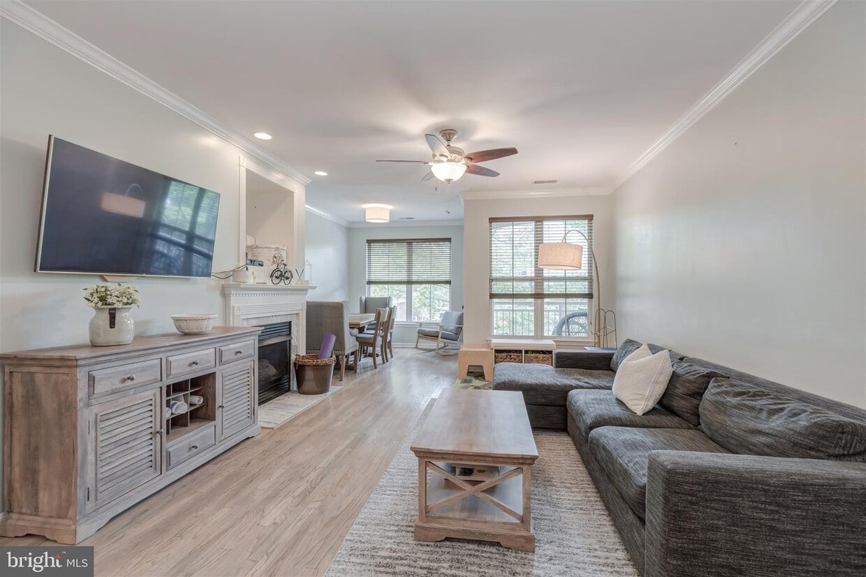 5112 Donovan Dr Unit 102, Alexandria, VA 22304 Condo for Rent in