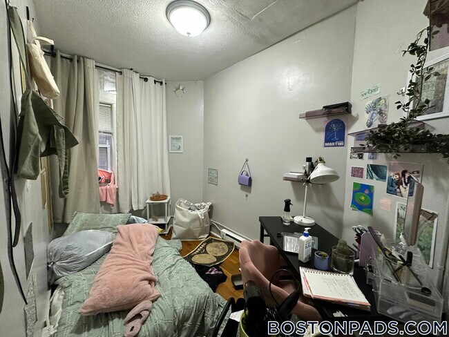 Foto del edificio - 161 Endicott St