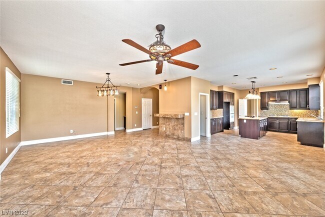 Foto del edificio - 210 Bundy St