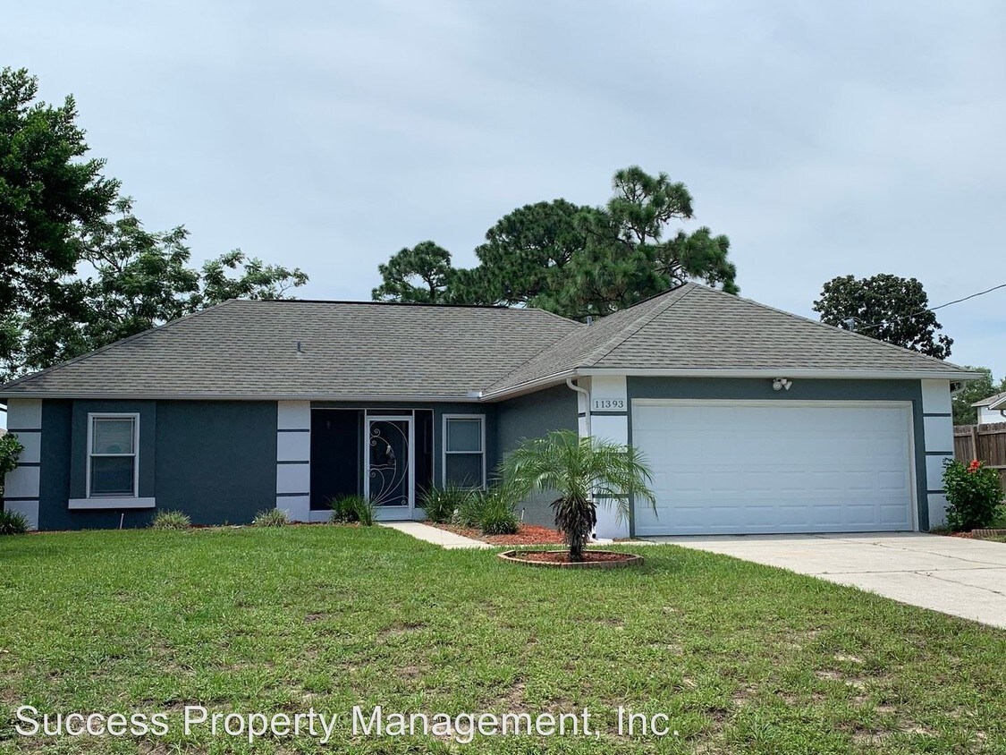 Primary Photo - 3 br, 2 bath House - 11393 Beechdale Avenue