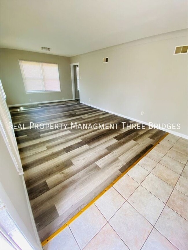 Building Photo - 6156 Wulff Dr