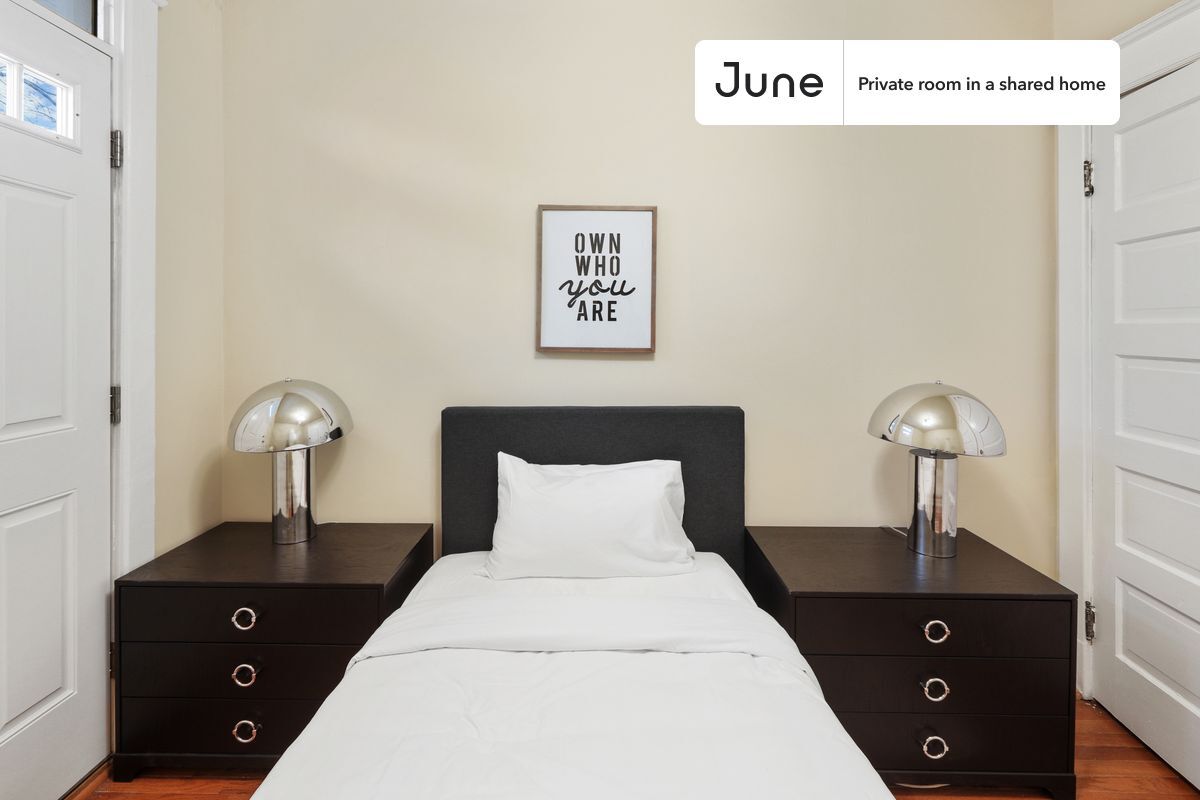 Private bedroom in 5 bed/3 bath Home - Private bedroom in 5 bed/3 bath Home