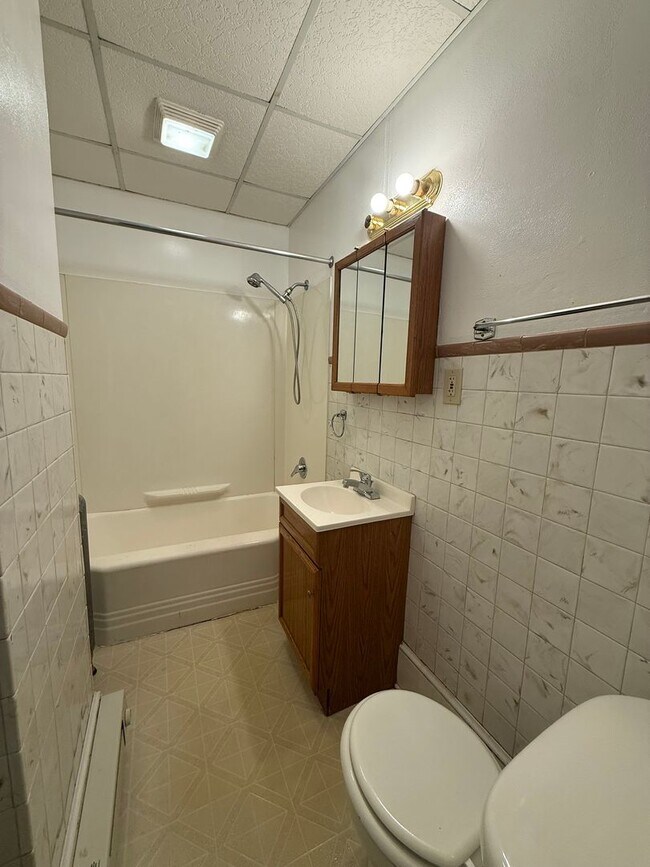 Foto del edificio - 32-34 E North St