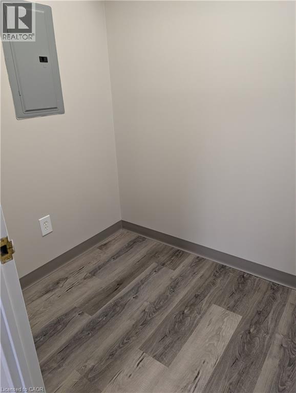 Building Photo - 736 Old Albert St