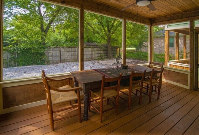 Building Photo - 1579 S Duncan Ave