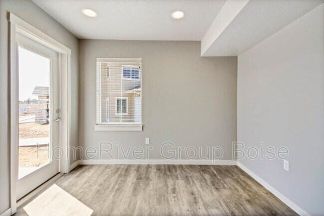 Foto del edificio - 931 E Wandering Ln
