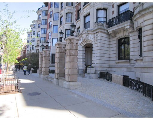 Building Photo - 390 Commonwealth Ave