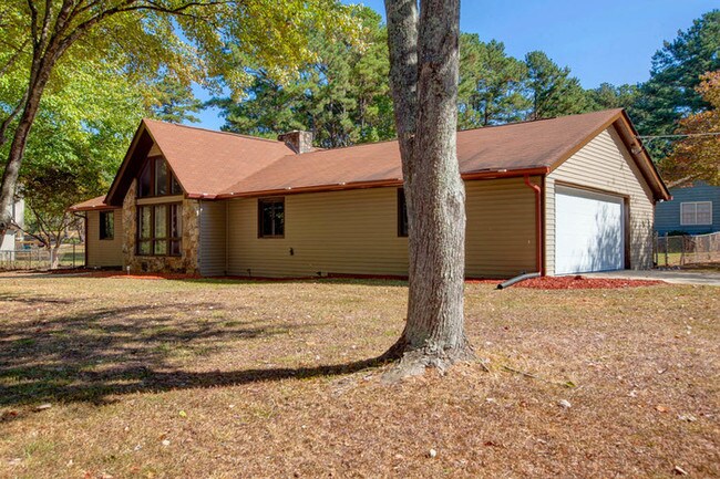Building Photo - Beautiful Renovated Ranch Home
