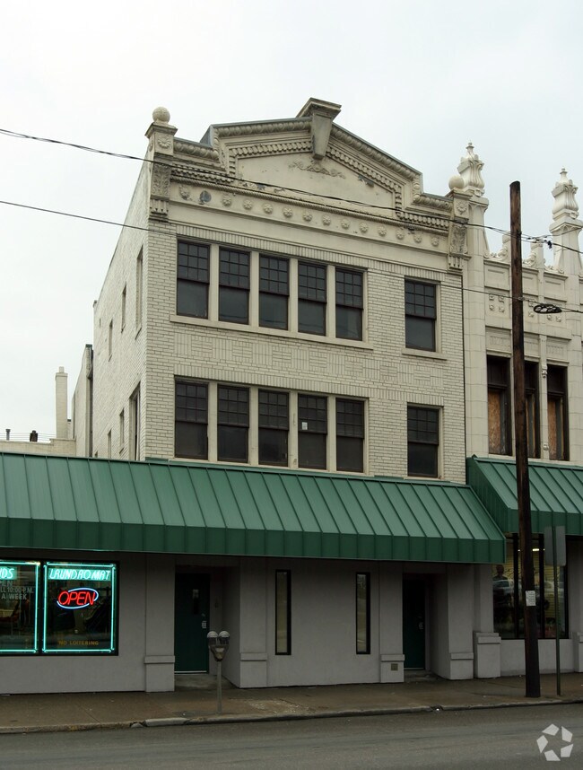 522528 Braddock Ave, Braddock, PA 15104 Apartments Braddock, PA