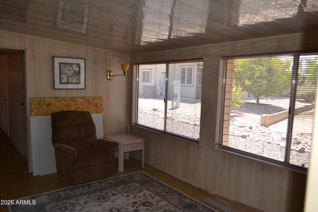 Building Photo - 523 S Park View Cir