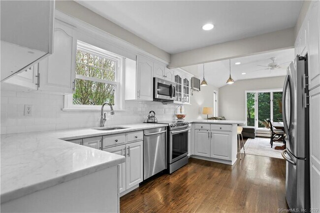 Foto del edificio - 80 Ridgewood Ave