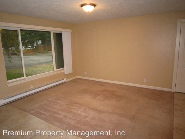 Building Photo - 4685 Crown Ct NE