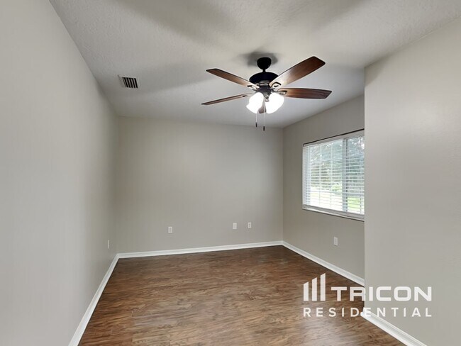 Building Photo - 3542 Oak Brook Ln