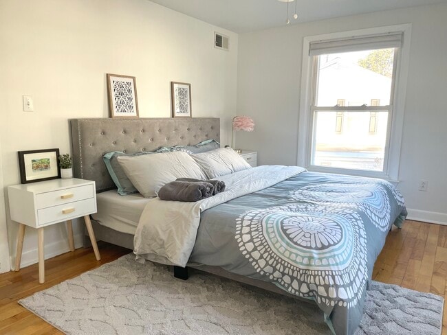 Building Photo - 20 Emanual Dr