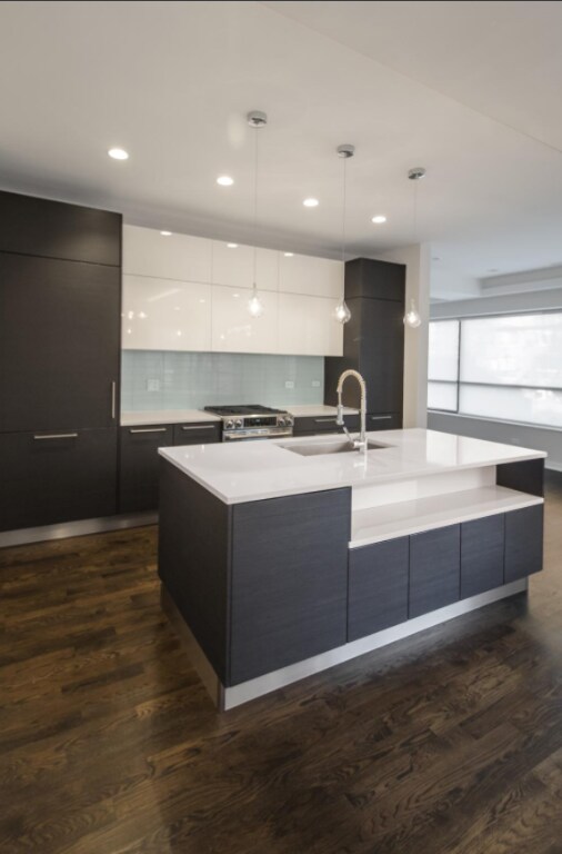 Foto del edificio - 4 bedroom in CHICAGO IL 60626