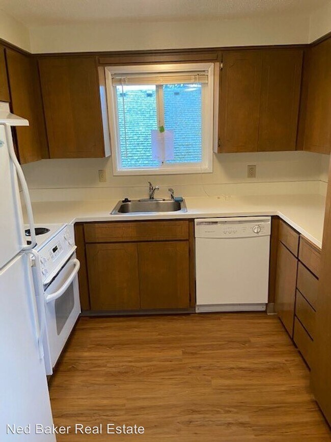 Foto del edificio - 1233-1239 Oakhill Ave SE