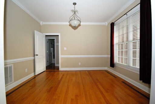 Building Photo - 313 Ashworth Dr