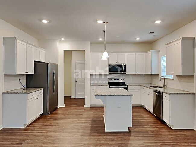 Foto del edificio - 33 Camp Cir