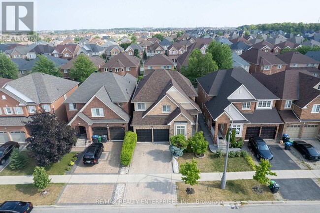 Building Photo - 3256 Escada Dr