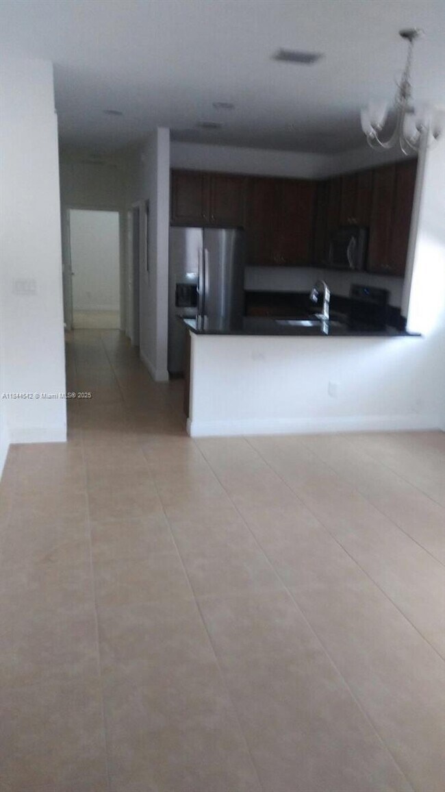 Building Photo - 1008 SW 147th Ave