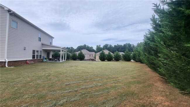 Building Photo - 5295 Rustic Ct