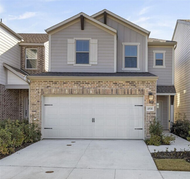 Foto del edificio - Brand-New 2025 Home in Gated Community Near Downtown Dallas