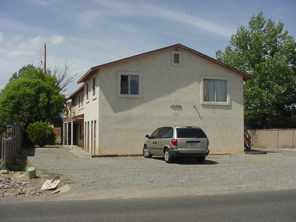 Primary Photo - 8100 Florentine Rd