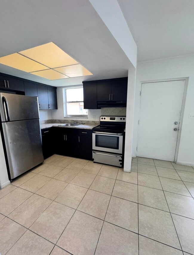 Foto del edificio - 101 NE 41st St