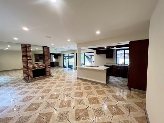 Foto del edificio - 503 N California Ave