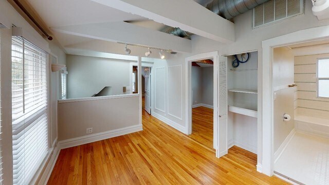 Building Photo - 1623 W Hollywood Ave