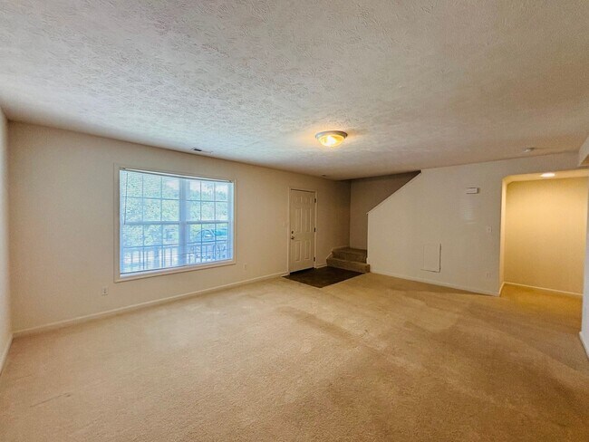 Foto del edificio - 65 Station Ln NE