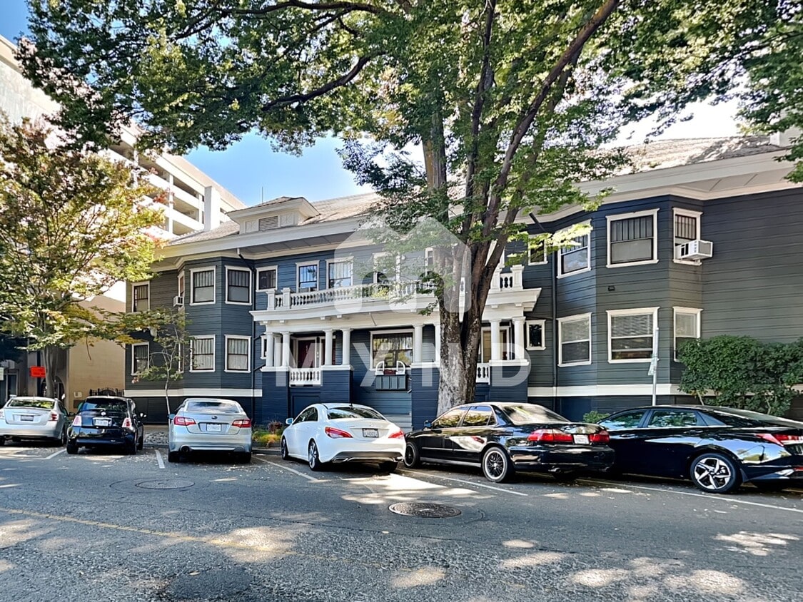 Primary Photo - 825 14th St