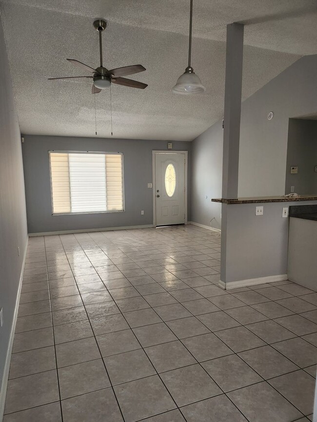 Foto del edificio - Beautiful 3/2/1 New Port Richey Home.