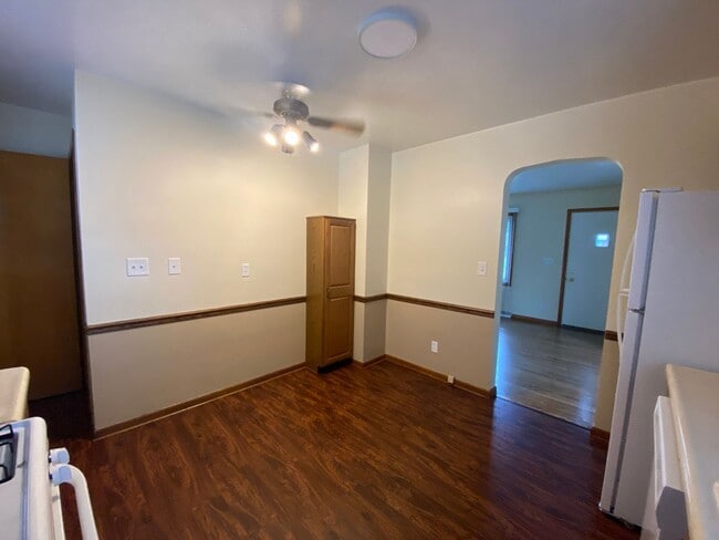 Building Photo - 343 Beverly Hills Dr