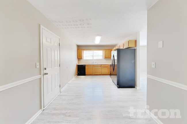 Building Photo - 517 Cathedral Dr