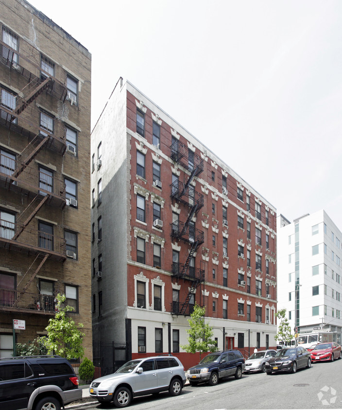 Primary Photo - McKenna Square Houses