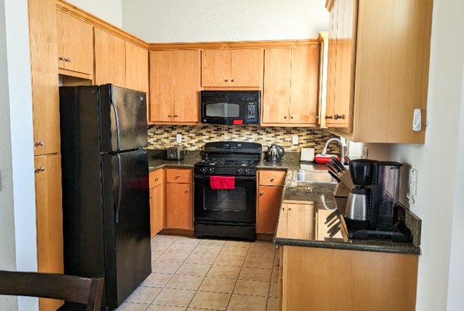 Building Photo - 282 McDowell Ln