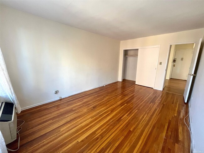 100-25 Queens Blvd Unit 3M, Queens, NY 11375 - Condo for Rent in Queens ...