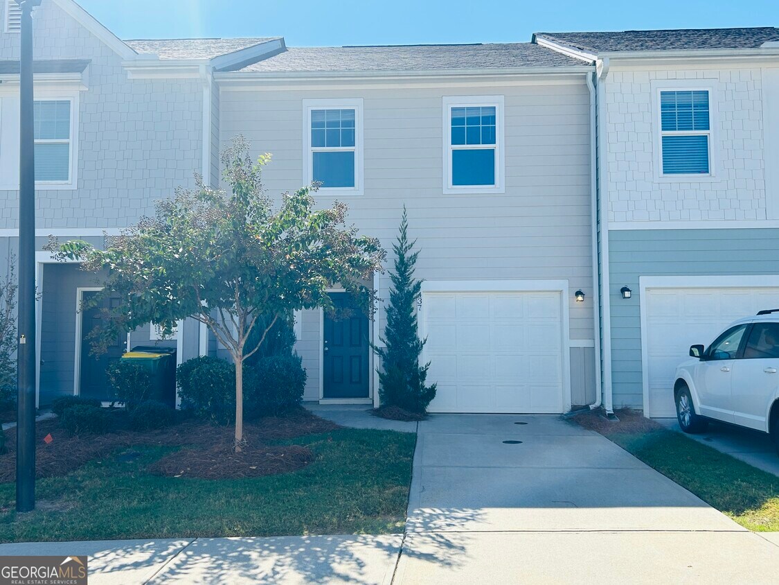 Foto principal - 437 Union Station St